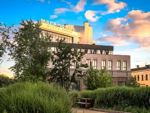 Megapolis Naberezhnaya Hotel