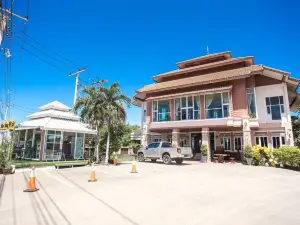 Phusuay Park View Hotel