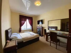Imperial Hotel