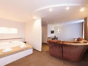 Deryabin  Hotel
