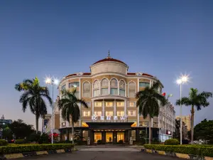 Xingcheng Hotel (Dongxing Port Branch)