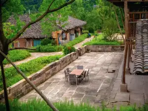 Bashan Meicun Private Tang Resort Hotel