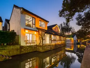 Jishan Jianshui Homestay (Shaoxing Keyan Scenic Area)