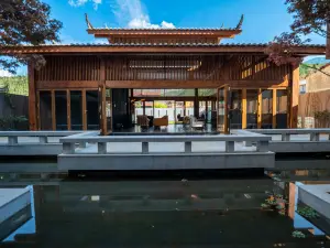 汀渺｜Mountain Lake View·全視野格姆女神湖景度假美墅（瀘沽湖蒗放碼頭店）