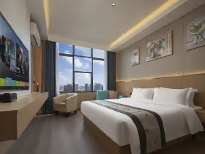 Lexiang Shangpin Hotel (Xiangxiang Railway Station Jiahengmao Shopping Center Branch)