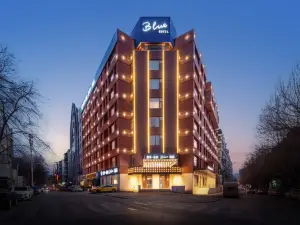 โรงแรมโรแมนติกซีซันบลูไดมอนด์ (สถานีรถไฟฟ้าใต้ดินถนนเยาวชน เสิ่นหยาง)