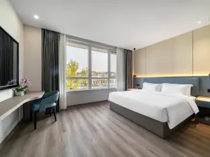 Urban Garden Hotel