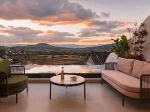 Nanxi Hot Spring Scenic Guesthouse (Tengchong Heshun Ancient Town Branch)