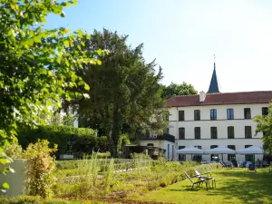 Domaine Reine Margot Paris Issy MGallery Collection