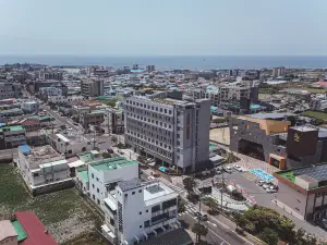 Kenny Stay Jeju Mosulpo