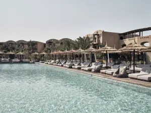 艾爾古納庫克俱樂部 - 限成人