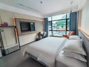 Huayi Smart Hotel