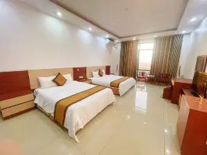 Royal Business Hotel