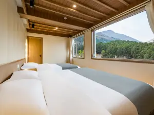 Floral Hotel· Zhuo Yuan Mountain Residence (Hongmen Mountain Entrance)