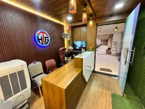 Hotel The Grand Near Maninagar Railway Station Ahmedabad