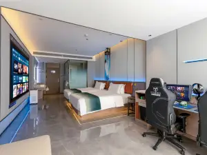 Ye Yuchen Esports Movie Hotel (Xinhua Street Shangfeng Square Branch)