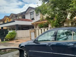 Tunjung Malim Homestay (proton city )