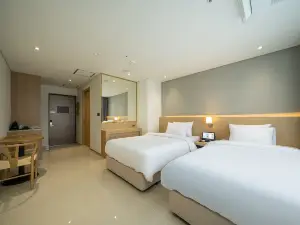 Chestertons Gyeongju