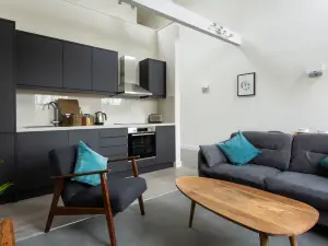 Viridian Apartments in Queen's Park Serviced Apartments