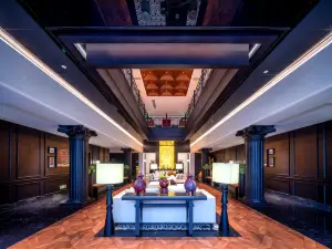 Yue Mansion • French Vintage Riverside Resort Hotel