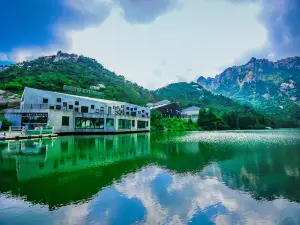 Tianzhu Mountain Liandan Lake Visitor Reception Center