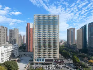 Licheng Hotel (Zhumadian Municipal Government Hualong International Branch)