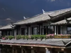 Lijiang Pu Zhi Designer Hotel HOLIDAY VILLA (The Old Town of Lijiang South Gate）