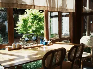 Buzhi Xiaoyuan Guesthouse