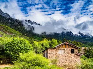 Tingfengboyuan Courtyard Green Forest Wild Luxury Holiday Homestay (Yulong Snow Mountain Branch)