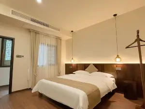 Gentleman here Muminglailai | Mumingxuan B&B (Border Town Tea Cave Scenic Area Store)