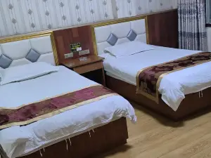 碌曲央慶商務賓館