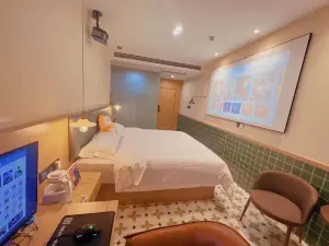 久樂港风酒店