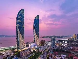 Seascape Light Luxury Hotel Apartment (Twin Towers)