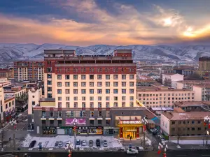 Ngawa County Zunge Zhouyue Hotel