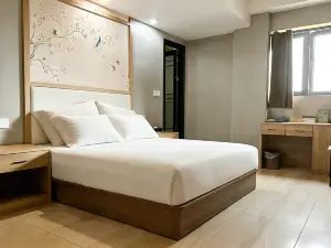 隣水海天ホリデイホテル