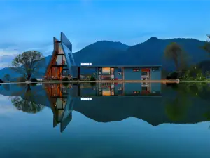 Mishu Shiye Mountain House Hot Spring Resort