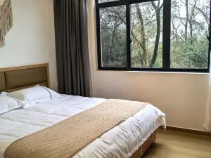 breeze hotel