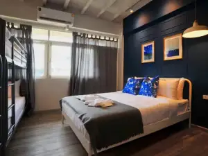 Baan Sri-kram 550m from MRT Taopoon