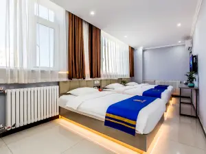 Super 8 Hotel (Chengde Weichang Hedong Branch)