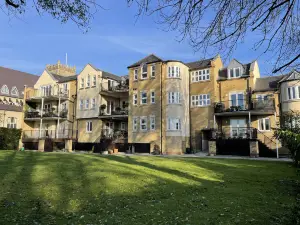 Top Floor En-Suite Double Rooms In Eton With Great View Of Windsor Castle & Free Parking