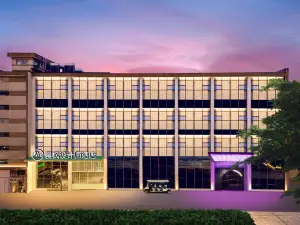 Chenfeng Designer Hotel (Jiujiang Shili Street Nanshan Garden)