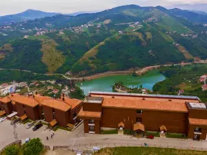 Sera Lake Resort Hotel Spa & Aparts