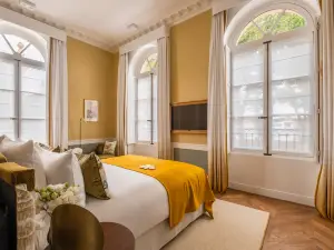 Hôtel les Lumières - Relais & Châteaux