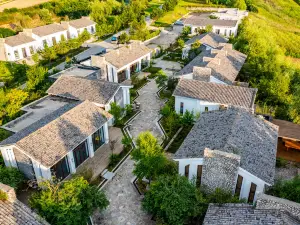 Aoshan stone house