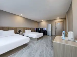 Pai Esports Hotel (Xiangcheng Lianhua Avenue People's Park Branch)