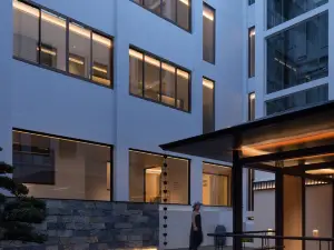 （BO·HUI Hotel Yangshuo West Street Lijiang Branch)