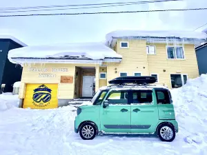 Yellow House Niseko