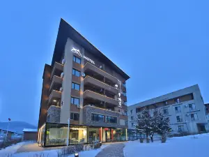 Shanyugu Snowy Mountain Resort (Jilin Vanke Songhua Lake Ski Resort)