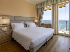 B&B Hotel Diano Marina Palace