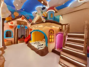 Qifentian Homestay (Chinese Baroque Style Street)